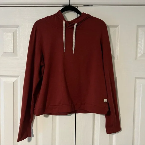 Vuori Hale Essential Hoodie in Currant Heather, Size L - Picture 3 of 7